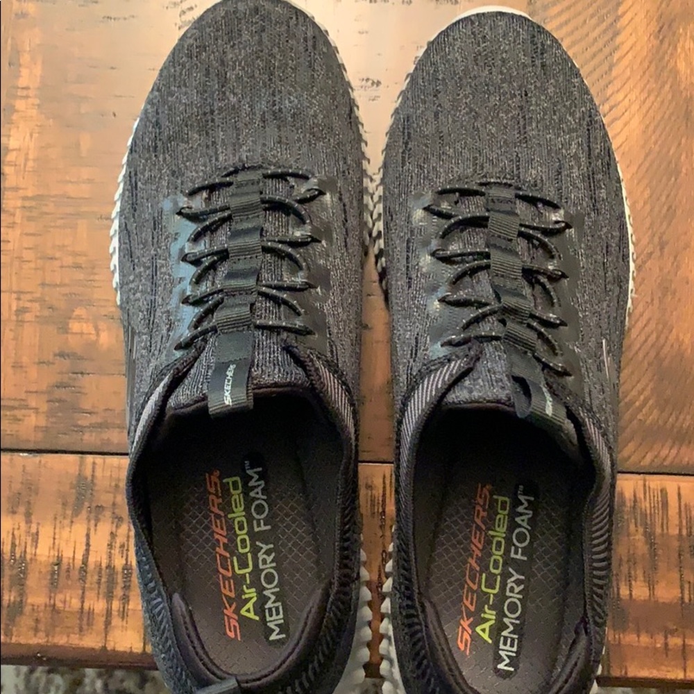 Men’s Skechers, air-cooled memory foam
